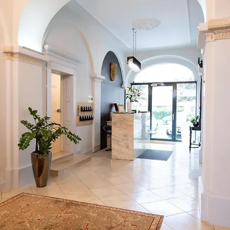 Atrium & Cafe 3* Sopron