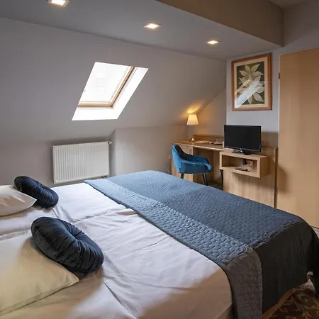 átrium Rooms&café