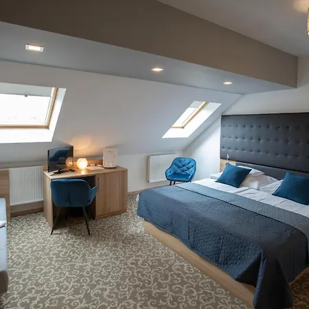 住宿加早餐酒店 Atrium & Cafe 索普隆